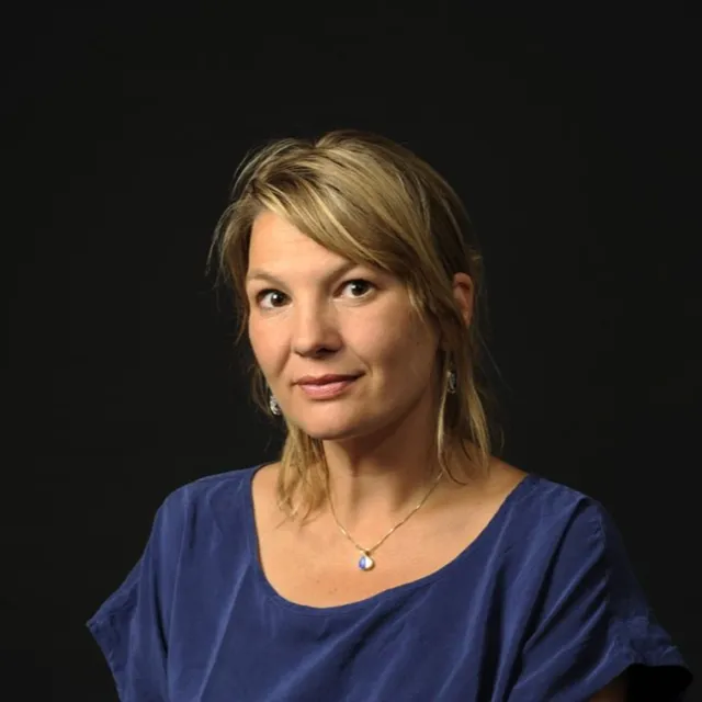 Pasfoto Eveline Crone