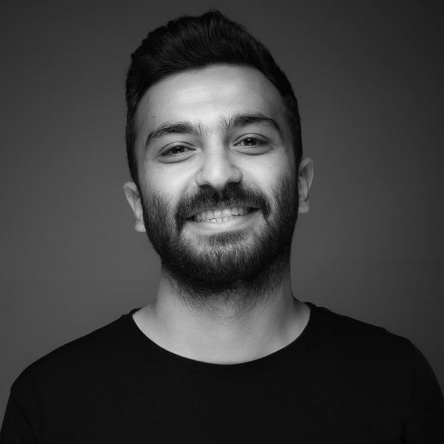 Pasfoto Mert Akay