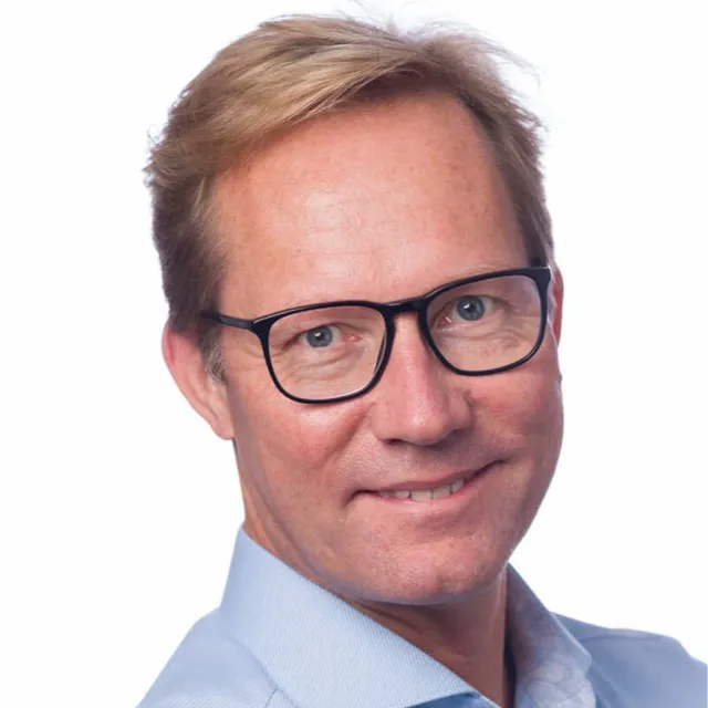 Pasfoto Peter Hinrich